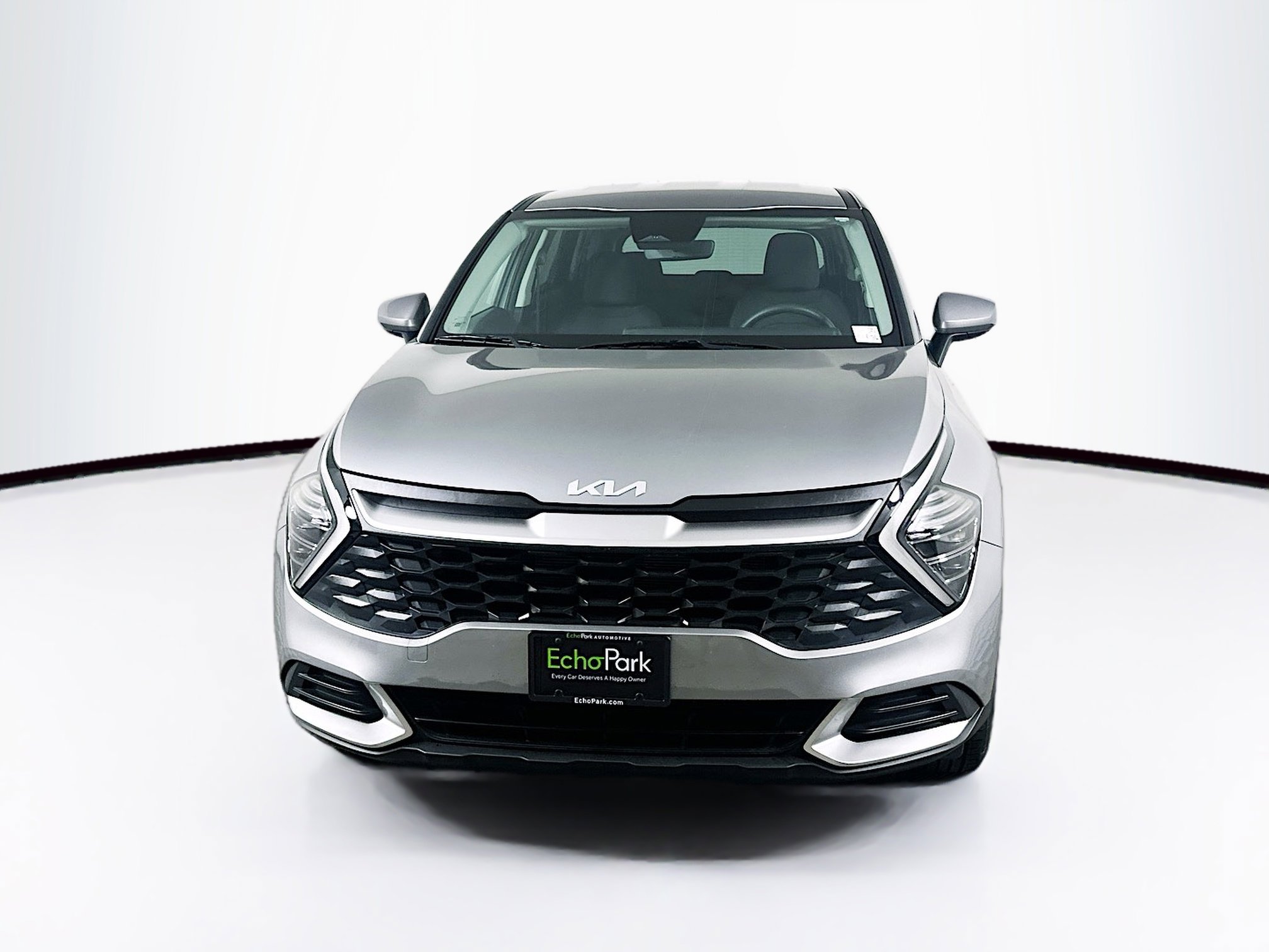 Used 2025 Kia Sportage LX image 2