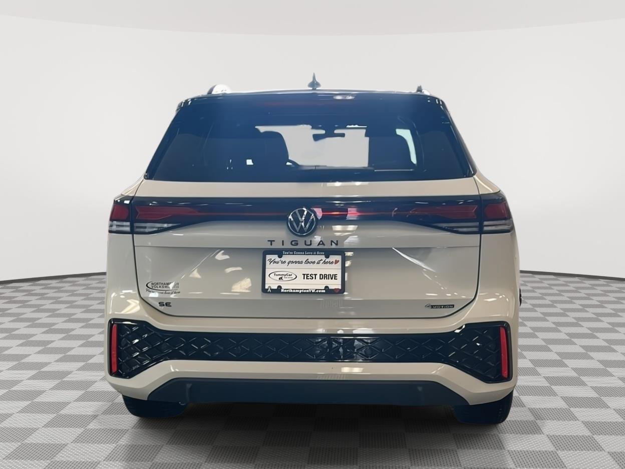 New 2026 Volkswagen Tiguan SE R-Line AWD/4WD image 7