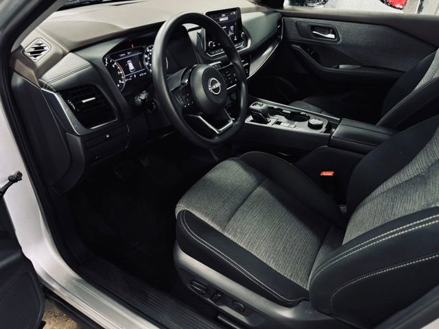 Used 2022 Nissan Rogue SV AWD/4WD image 16