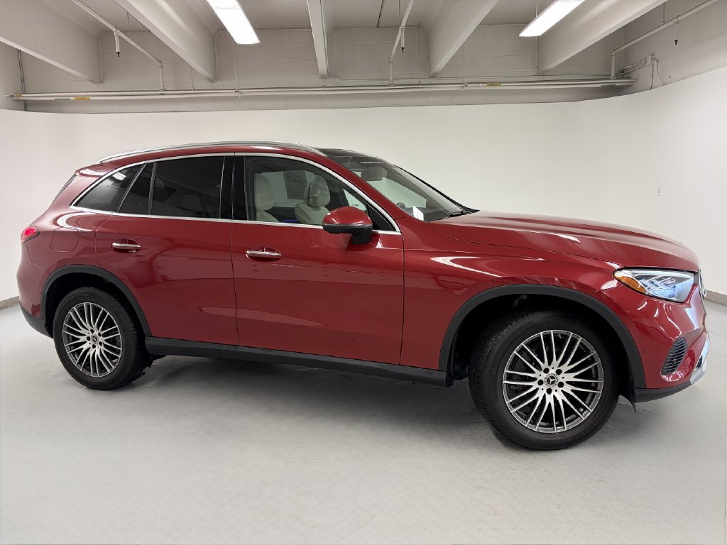 Certified 2025 Mercedes-Benz GLC 300 4MATIC image 9