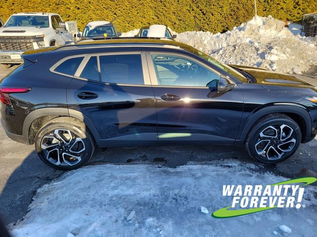 New 2026 Chevrolet Trax RS w/ Driver Confidence Package image 8