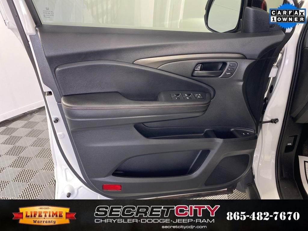 Used 2024 Honda Passport TrailSport image 12