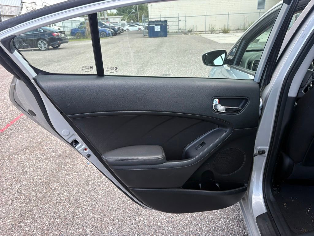 Used 2016 Kia Forte LX FWD image 12