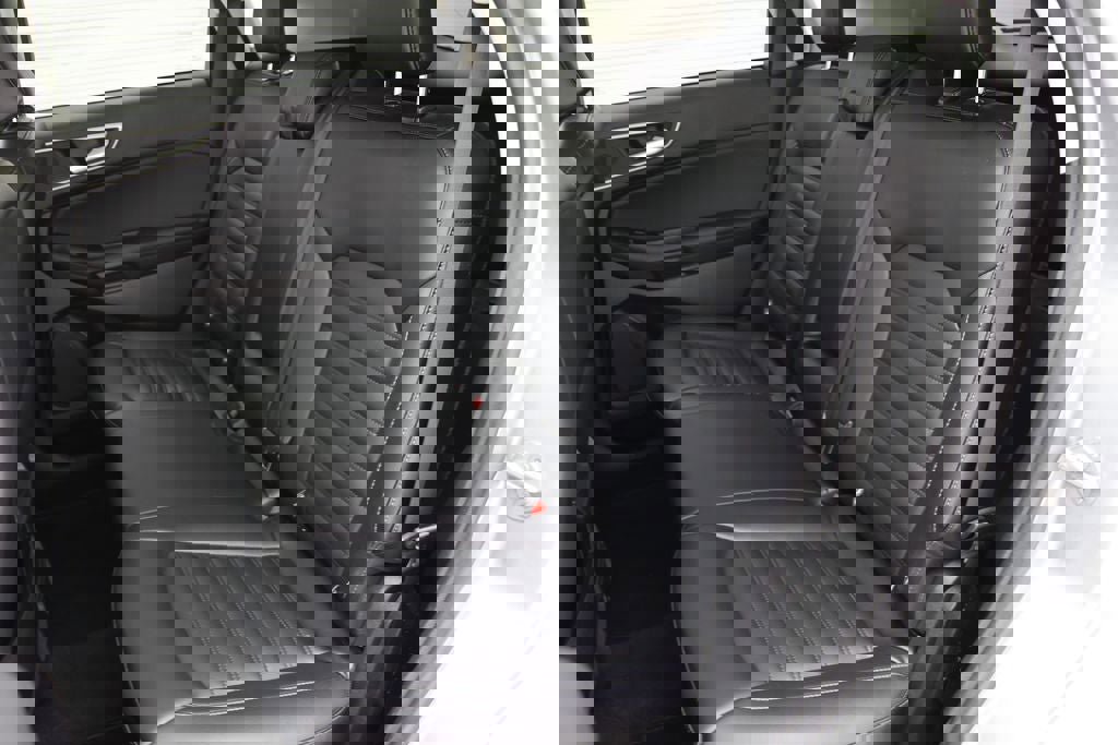 Used 2024 Ford Edge SEL image 12