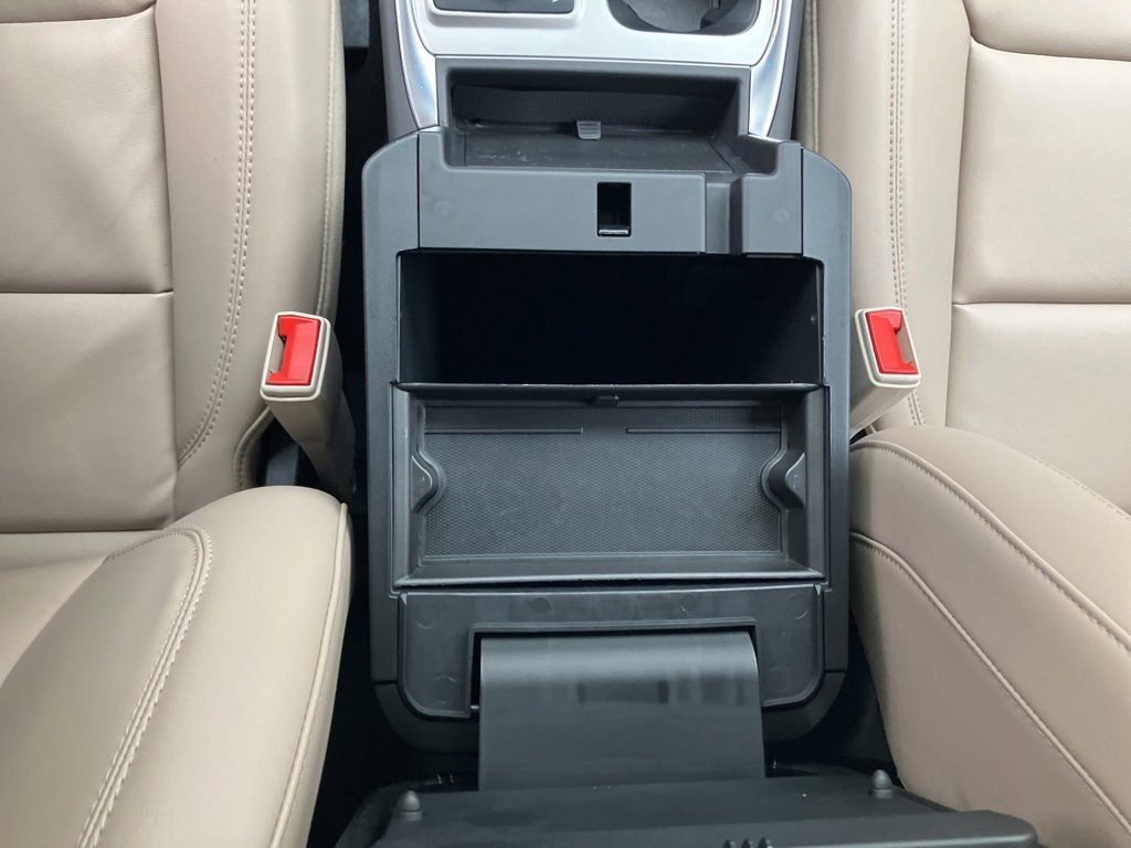 Used 2023 Ford Explorer XLT w/ Equipment Group 202A image 29