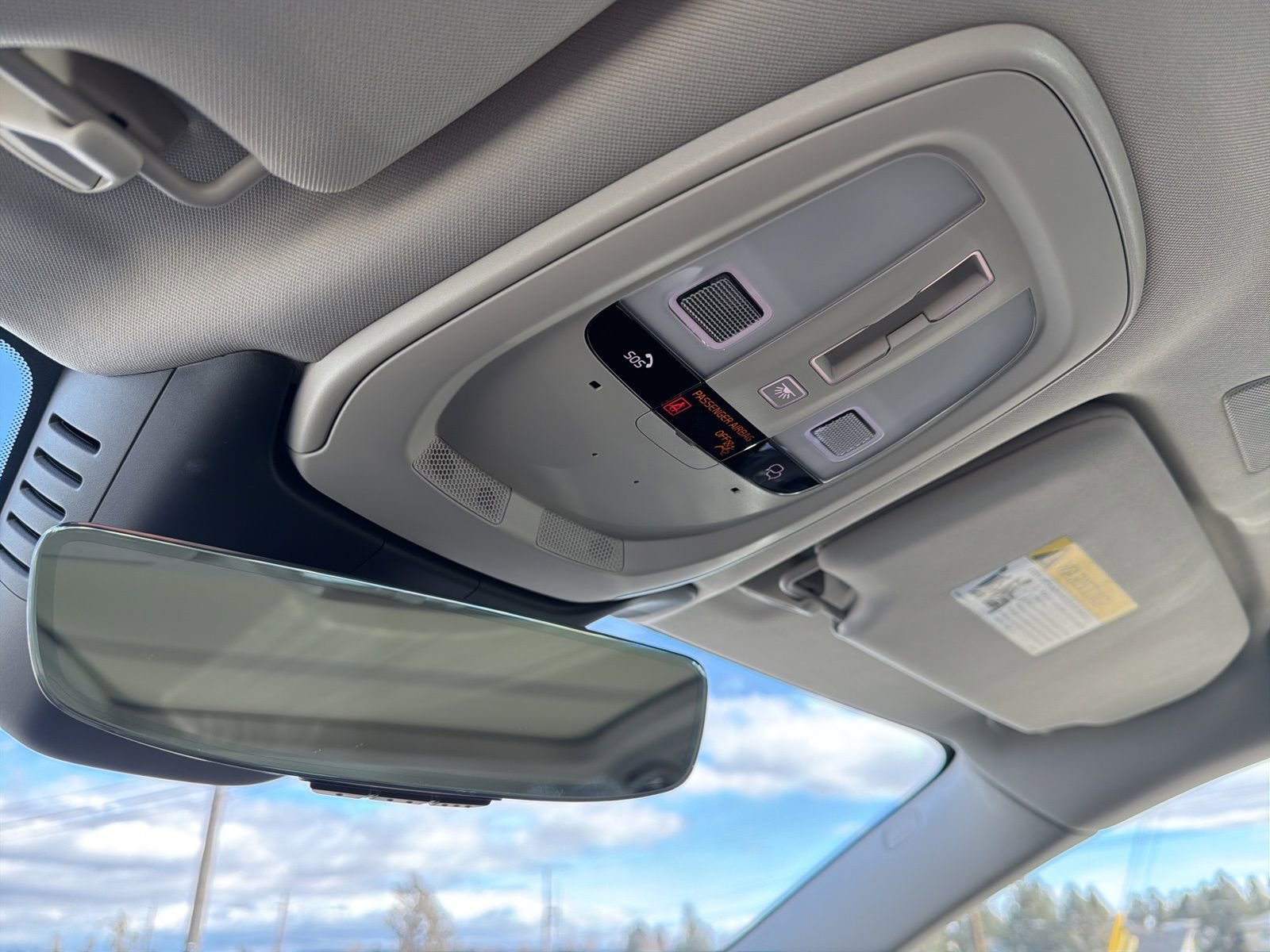 Certified 2025 Volvo S90 B6 Plus w/ Protection Package Premier image 55