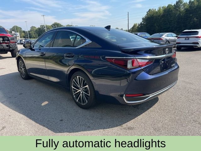 Used 2025 Lexus ES 300h w/ Premium Package image 9