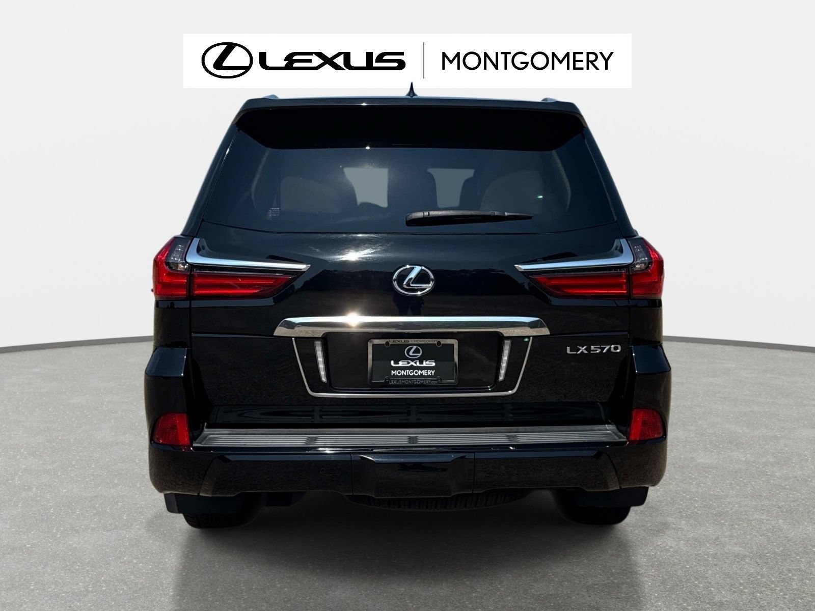 Used 2020 Lexus LX 570 4WD w/ 3rd Row & Luxury Pkg image 4