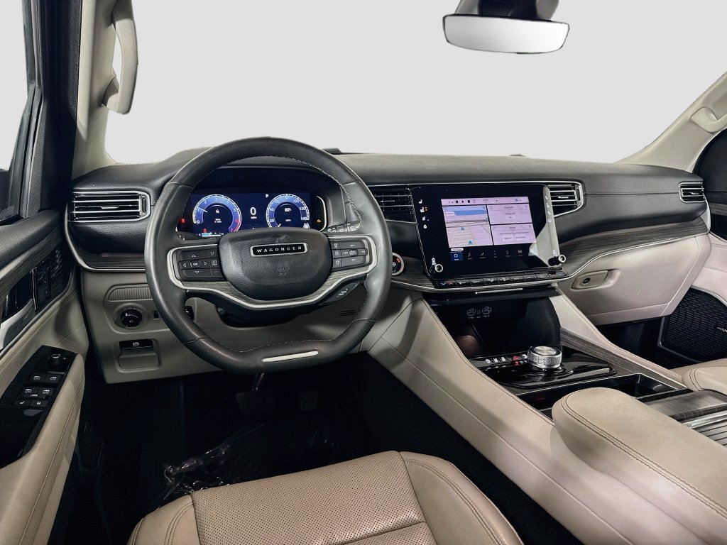 Used 2024 Jeep Wagoneer L Series II w/ Flexible Seating Group RWD image 16