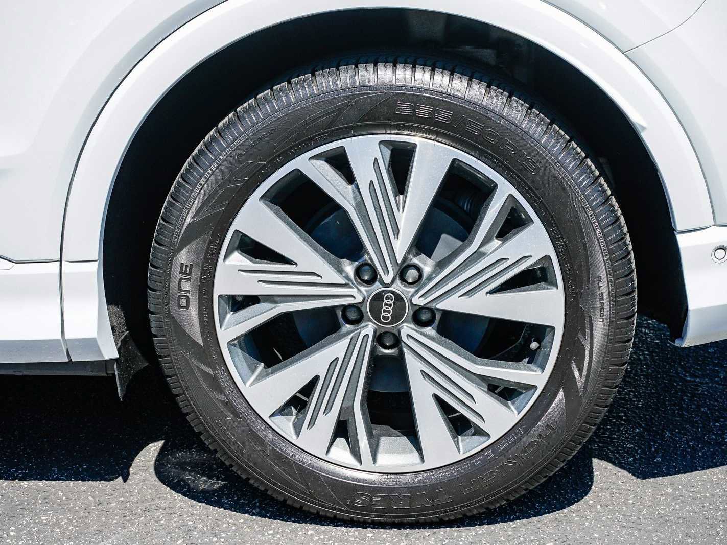 Used 2023 Audi Q4 e-tron Premium Plus w/ Premium Plus image 10