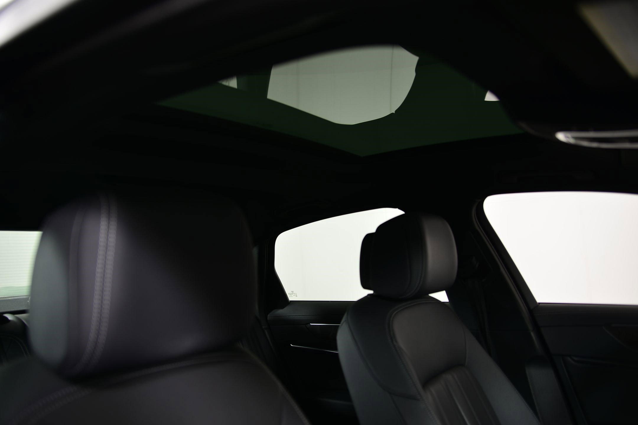 Used 2023 Audi A6 2.0T Premium w/ Convenience Package image 12