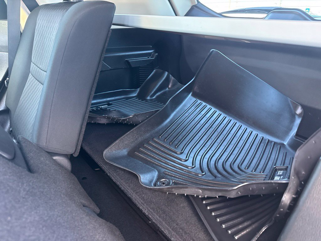 Used 2018 Nissan Rogue SV w/ Premium Package AWD/4WD image 29