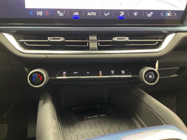 New 2026 Chevrolet Equinox EV LT image 6