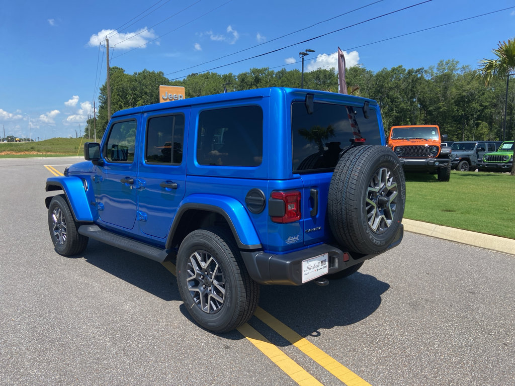 New 2025 Jeep Wrangler Sahara image 10