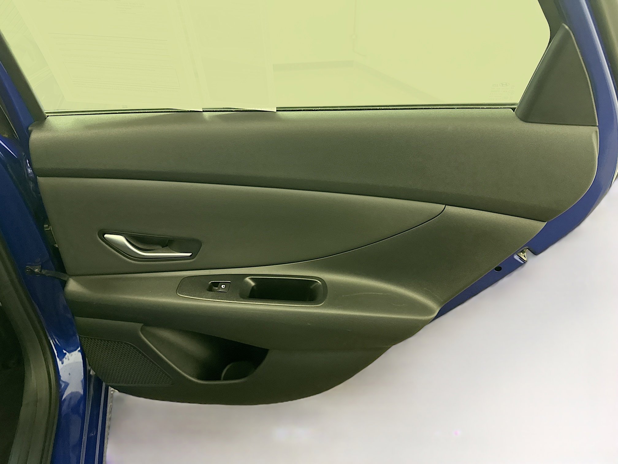 Used 2025 Hyundai Elantra Limited image 32