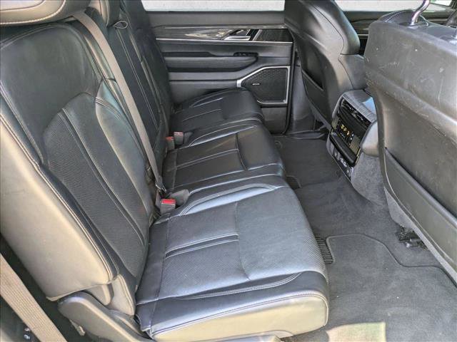 Used 2022 Jeep Wagoneer Series III image 21