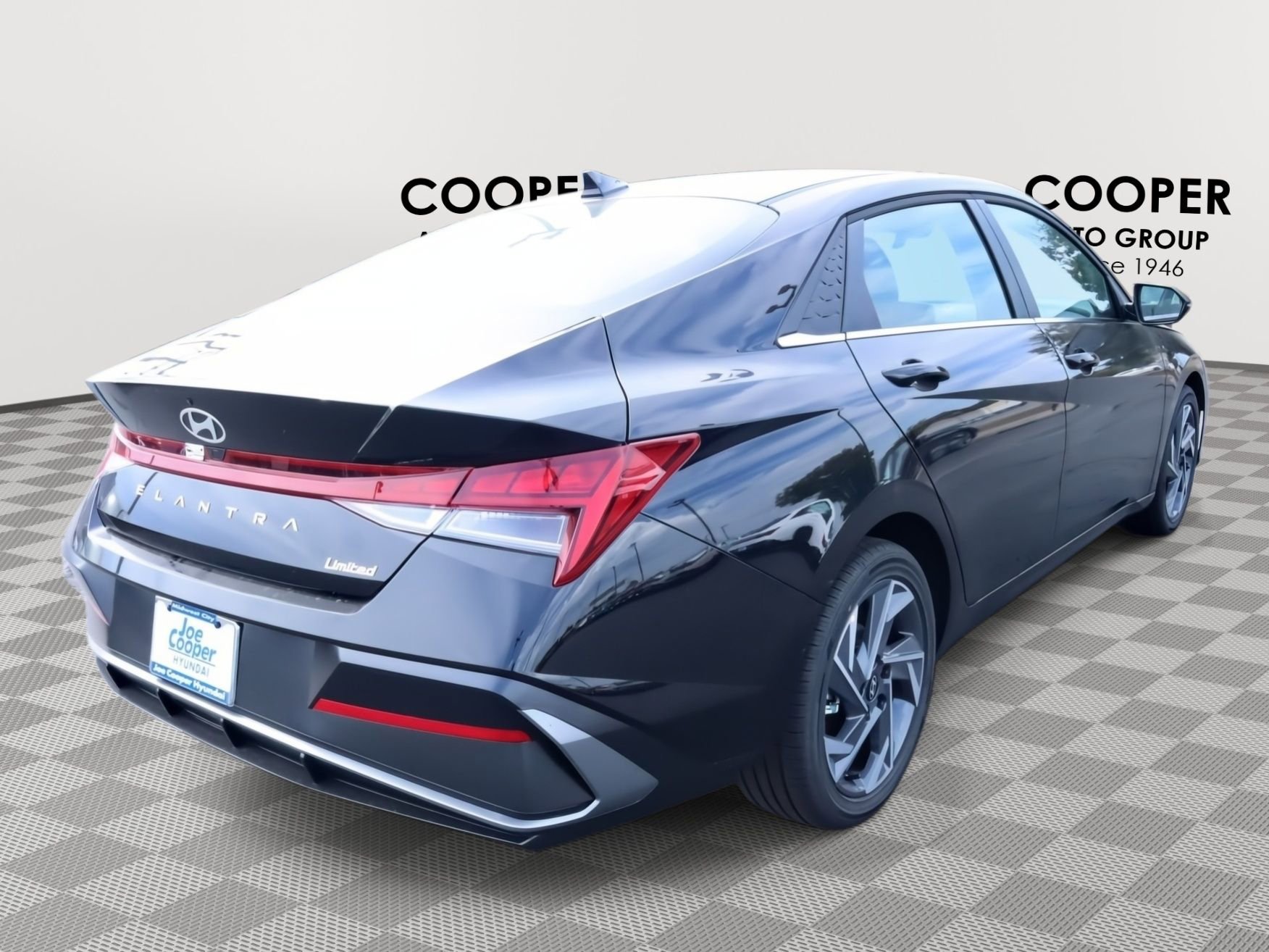 New 2025 Hyundai Elantra Limited image 7