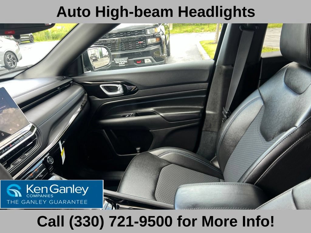 Used 2026 Jeep Compass Latitude AWD/4WD image 35