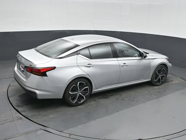 Used 2023 Nissan Altima 2.5 SR FWD image 32