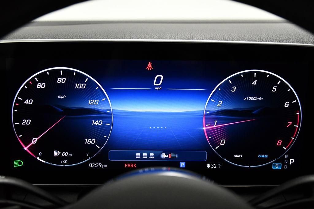 Used 2026 Mercedes-Benz GLC 300 4MATIC image 11