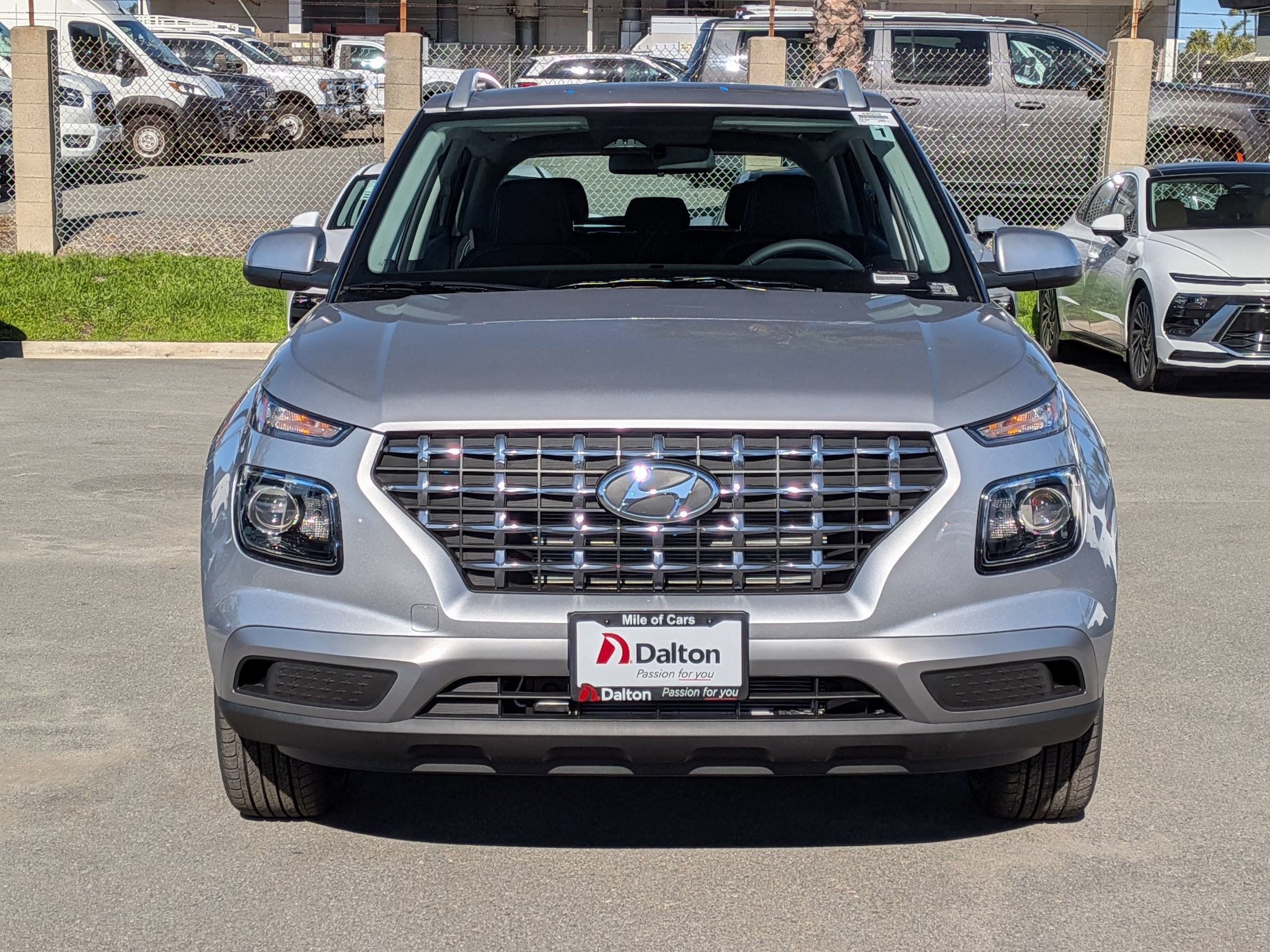 New 2026 Hyundai Venue SEL FWD image 2