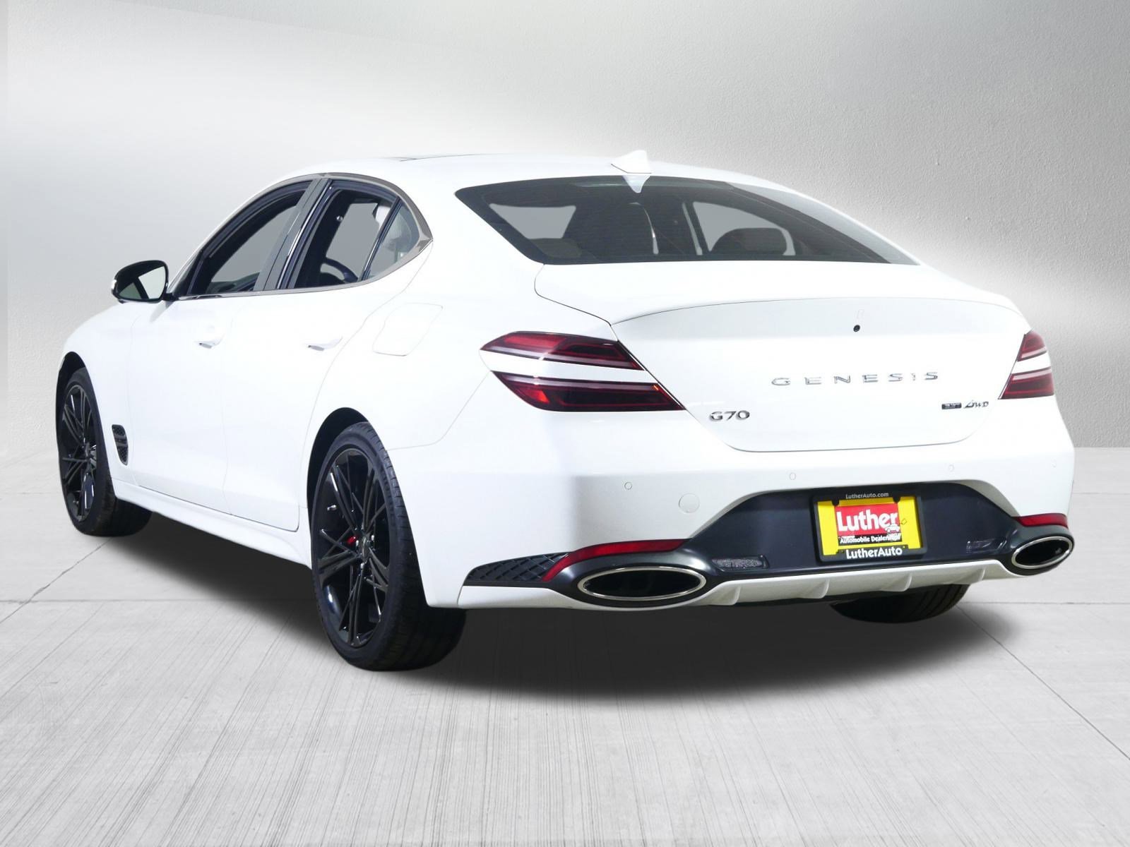 Used 2024 Genesis G70 3.3T Advanced w/ Sport Prestige Package image 5