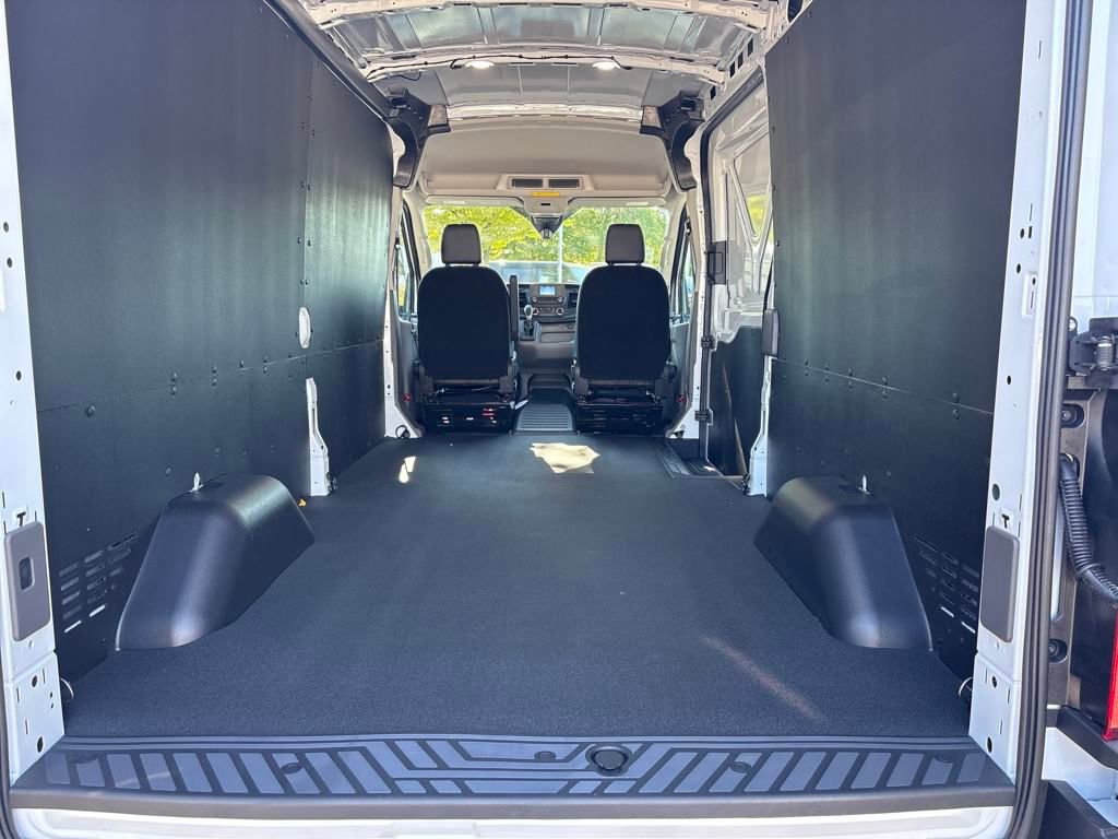 New 2025 Ford Transit 250 148 Medium Roof w/ Load Area Protection Package image 28