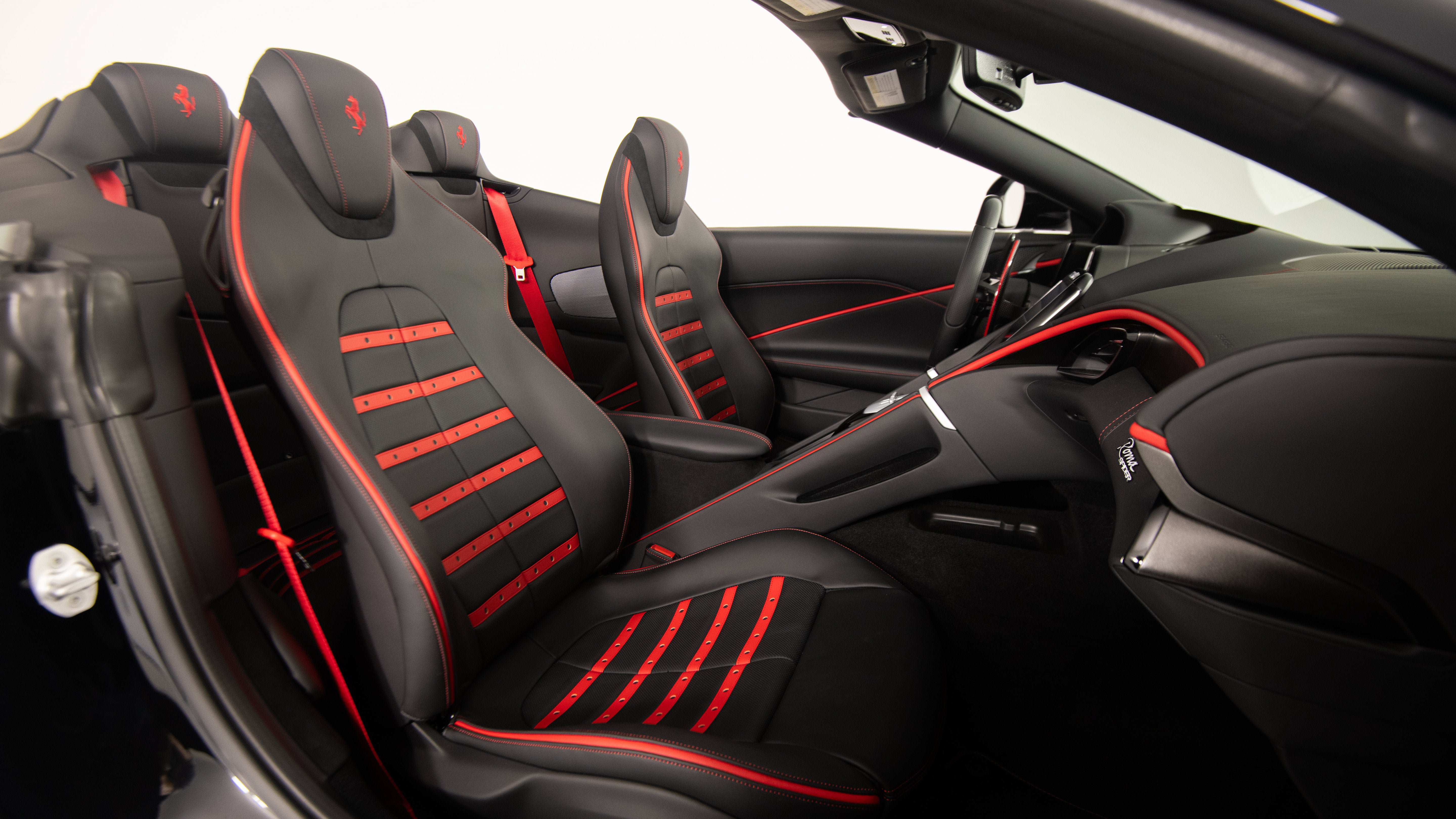 Used 2026 Ferrari Roma Spider RWD image 28