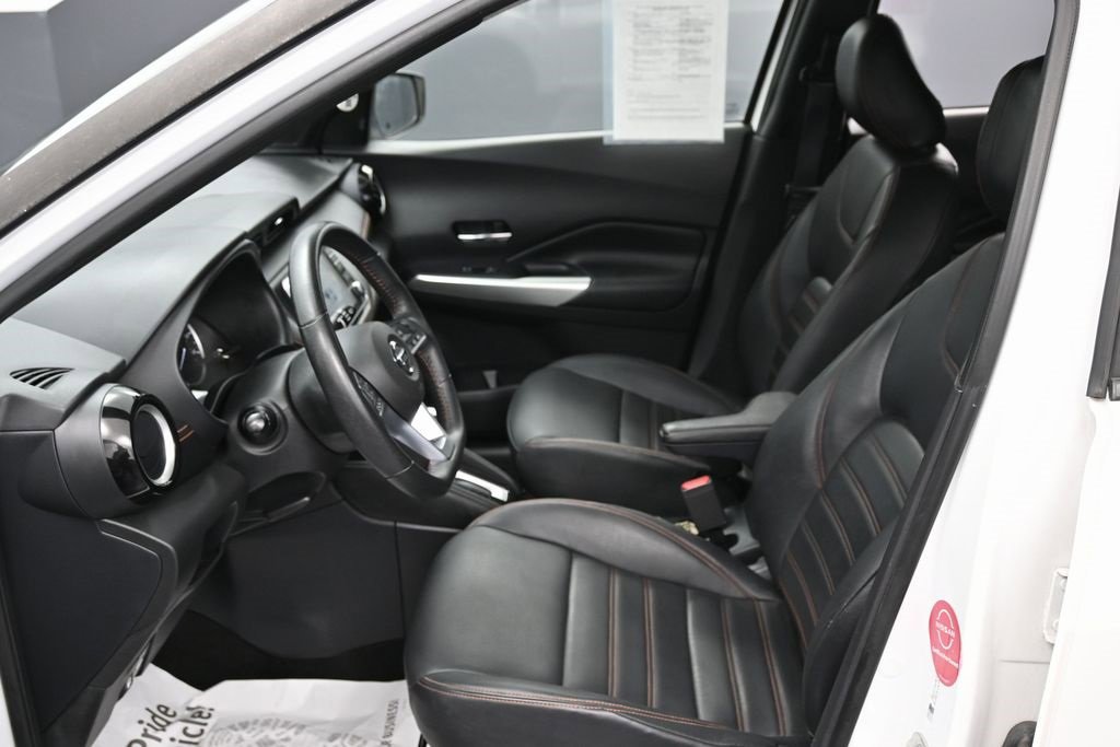 Used 2020 Nissan Kicks SR w/ SR Premium Package image 17