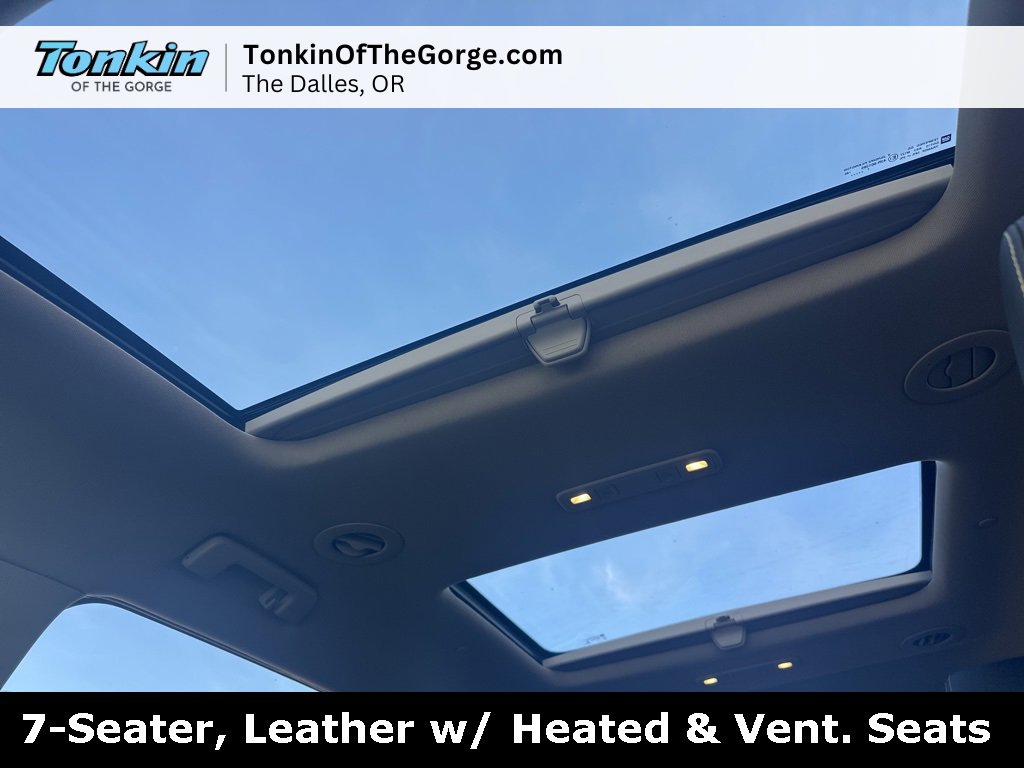 Used 2018 GMC Acadia Denali w/ Technology Package image 16