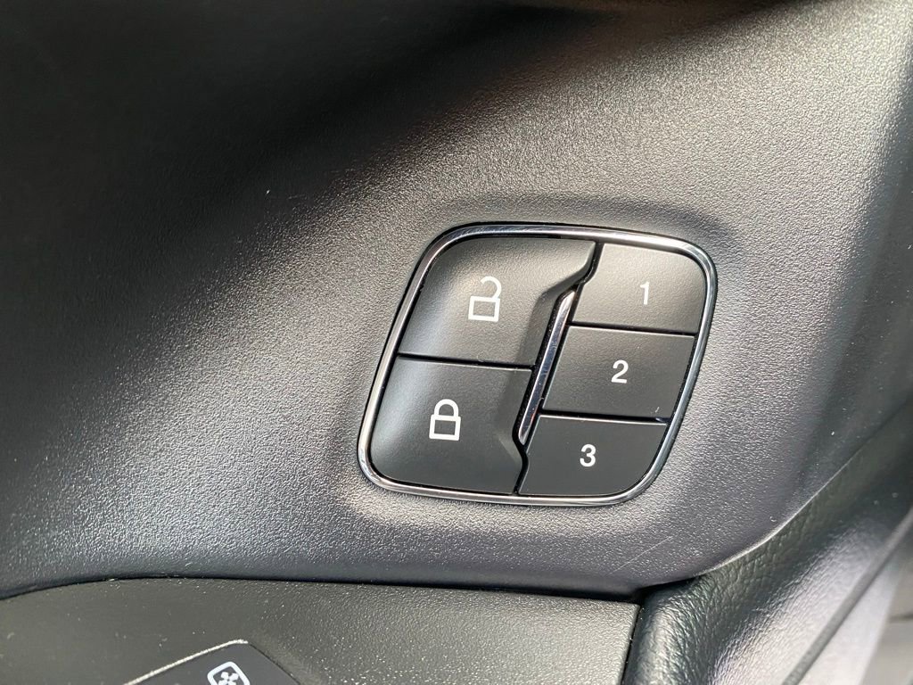 Certified 2021 Ford Expedition XLT image 14