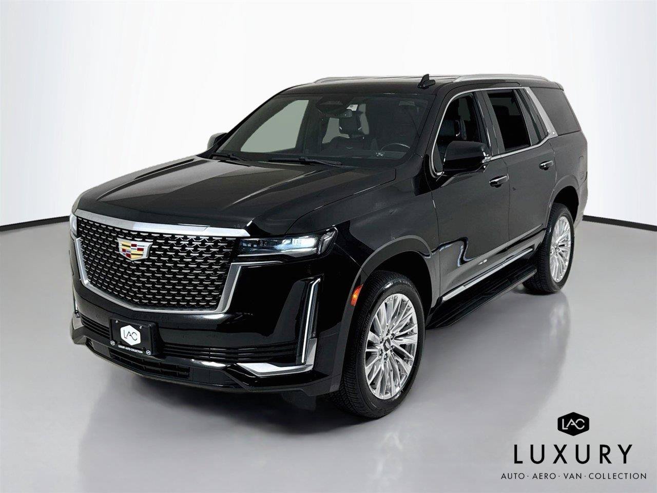 Used 2022 Cadillac Escalade Luxury AWD/4WD image 4