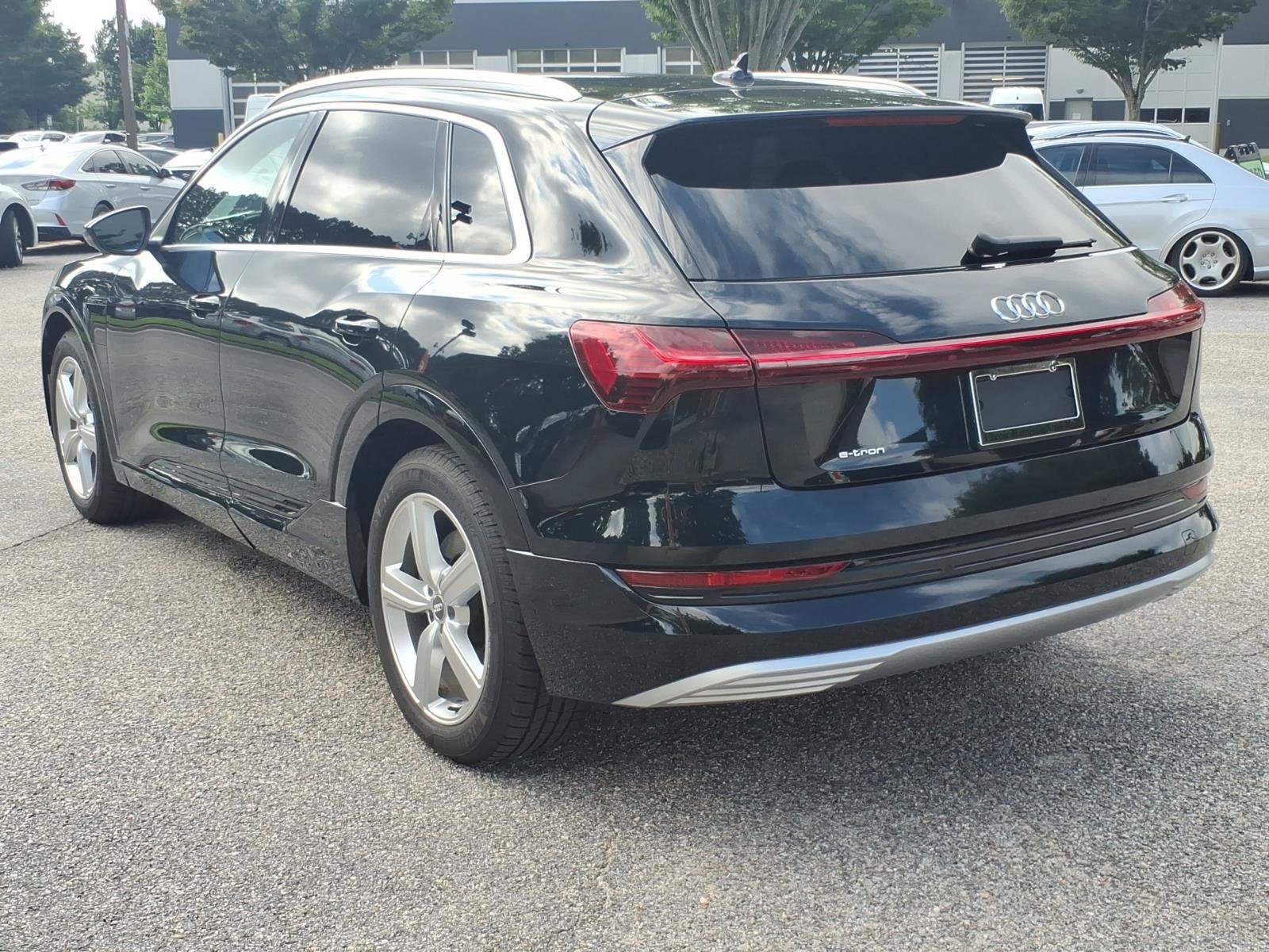 Used 2019 Audi e-tron Premium Plus AWD/4WD image 10