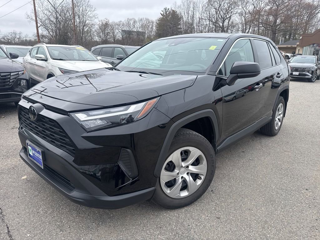 Used 2023 Toyota RAV4 LE AWD/4WD image 1