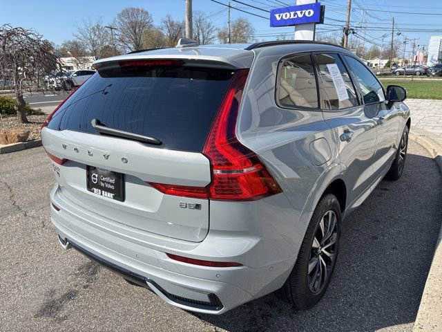 Used 2025 Volvo XC60 B5 Plus AWD/4WD image 5
