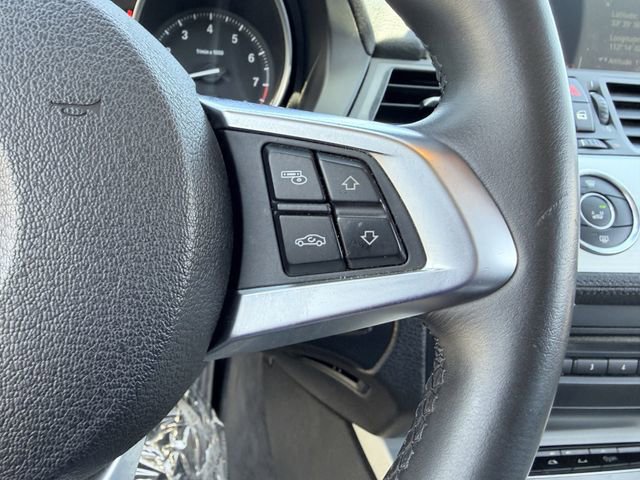 Used 2014 BMW Z4 sDrive28i image 16