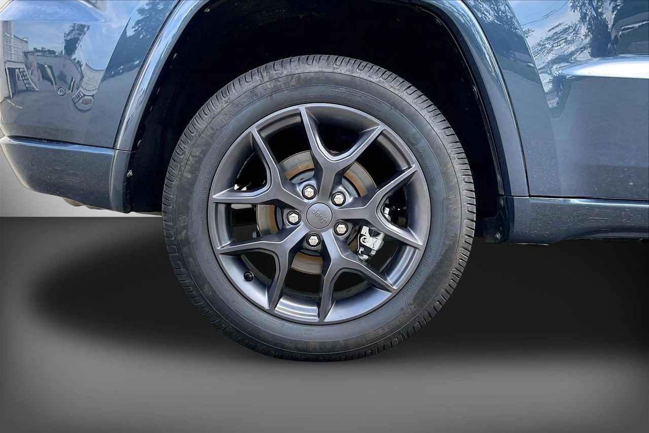 Certified 2021 Jeep Grand Cherokee Limited w/ Quick Order Package 28K 80th AWD/4WD image 37