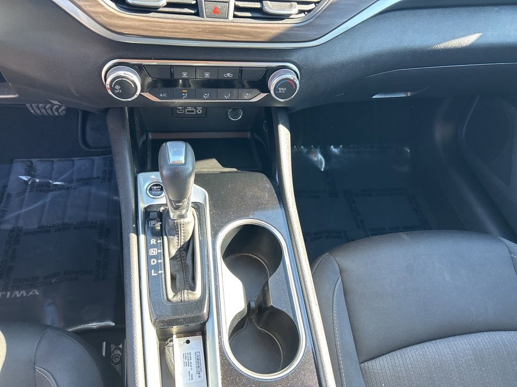 Used 2024 Nissan Altima 2.5 SV image 14
