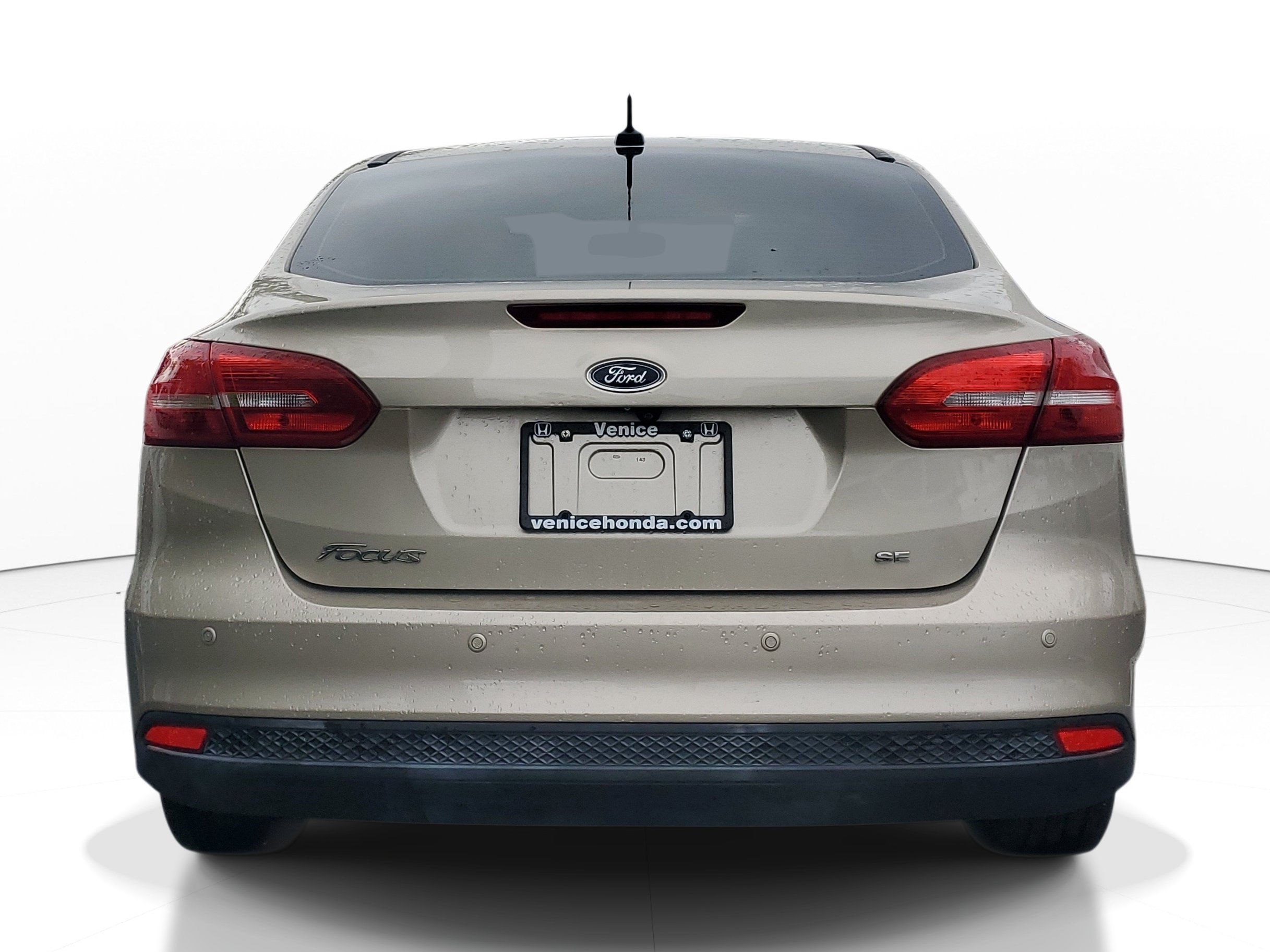 Used 2018 Ford Focus SE FWD image 6