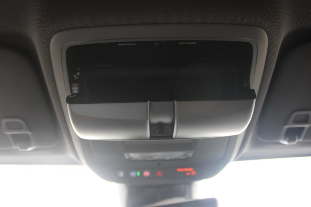New 2027 Chevrolet Equinox LT w/ Convenience Package II FWD image 59