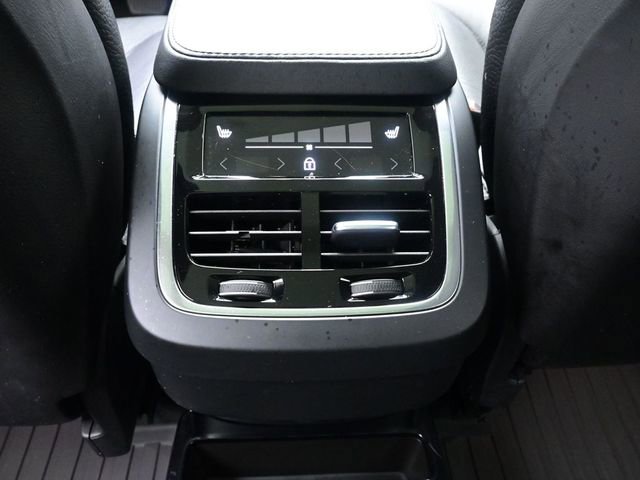 Used 2023 Volvo XC90 B6 Plus w/ Protection Package image 25