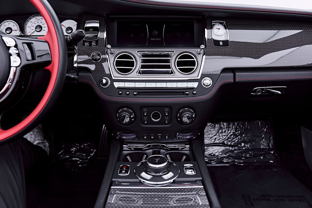 Used 2020 Rolls-Royce Dawn RWD image 73
