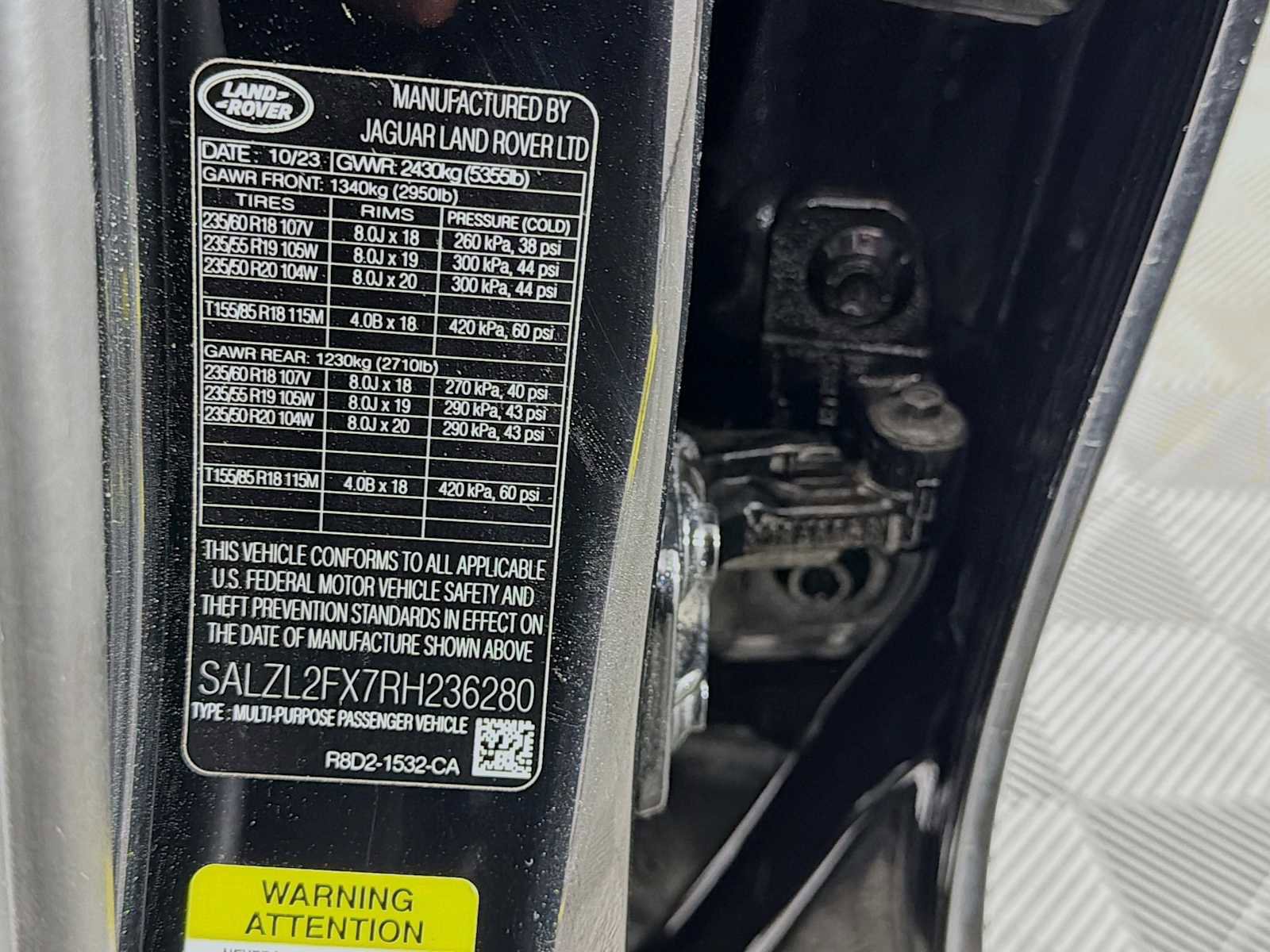 Certified 2024 Land Rover Range Rover Evoque Dynamic SE image 31