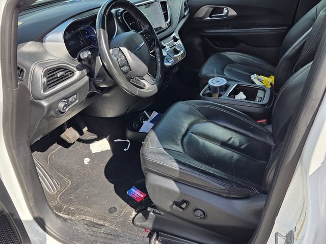 Used 2021 Chrysler Pacifica Touring-L w/ Uconnect Theater Family Group FWD image 4