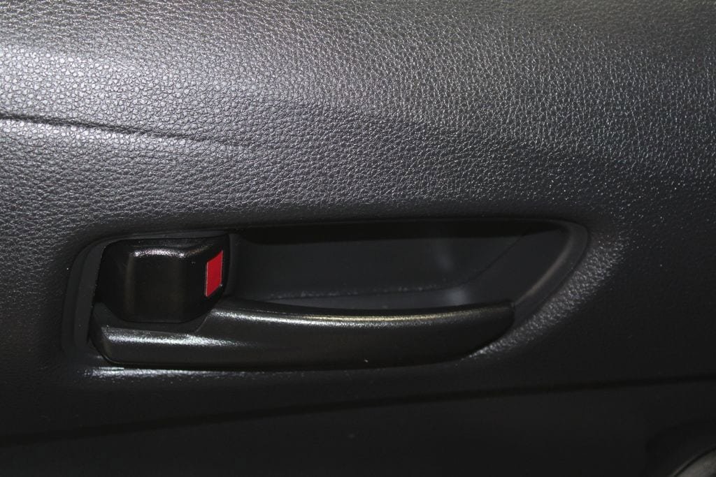 Used 2022 Toyota Corolla LE FWD image 8