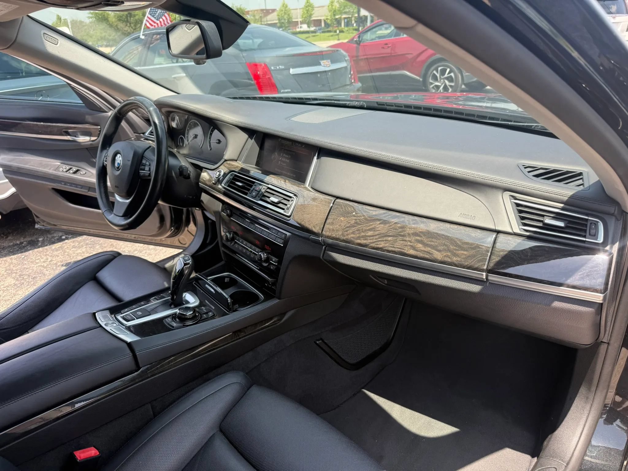 Used 2013 BMW 750Li xDrive AWD/4WD image 24
