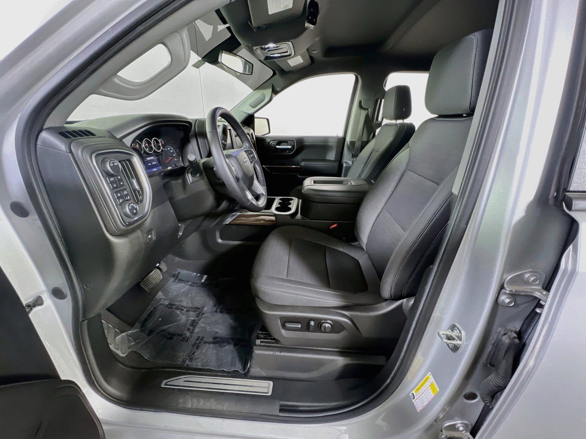 Used 2022 Chevrolet Silverado 1500 LT Trail Boss AWD/4WD image 19
