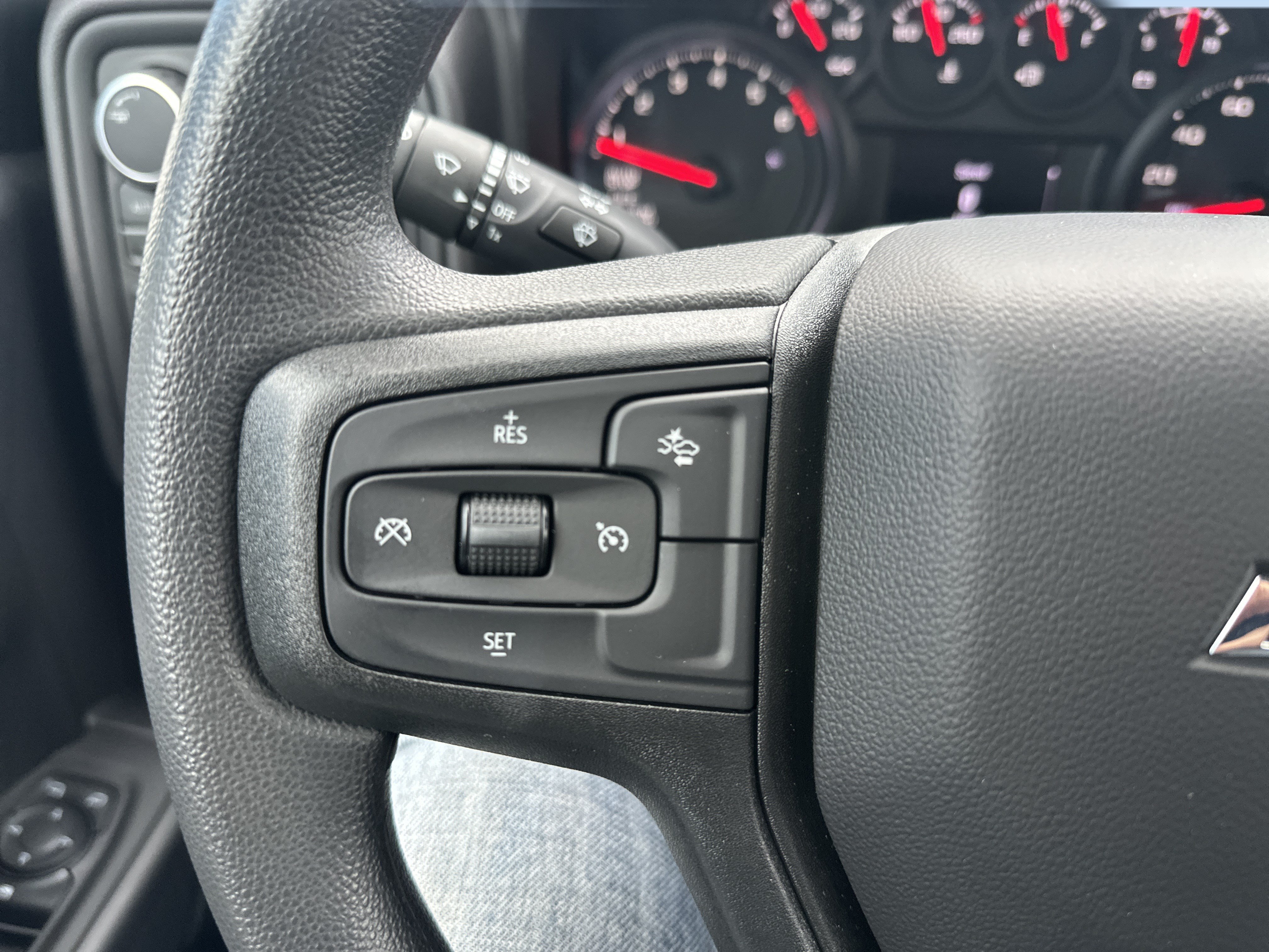 New 2026 Chevrolet Silverado 1500 Custom Trail Boss w/ Dark Appearance Package AWD/4WD image 16