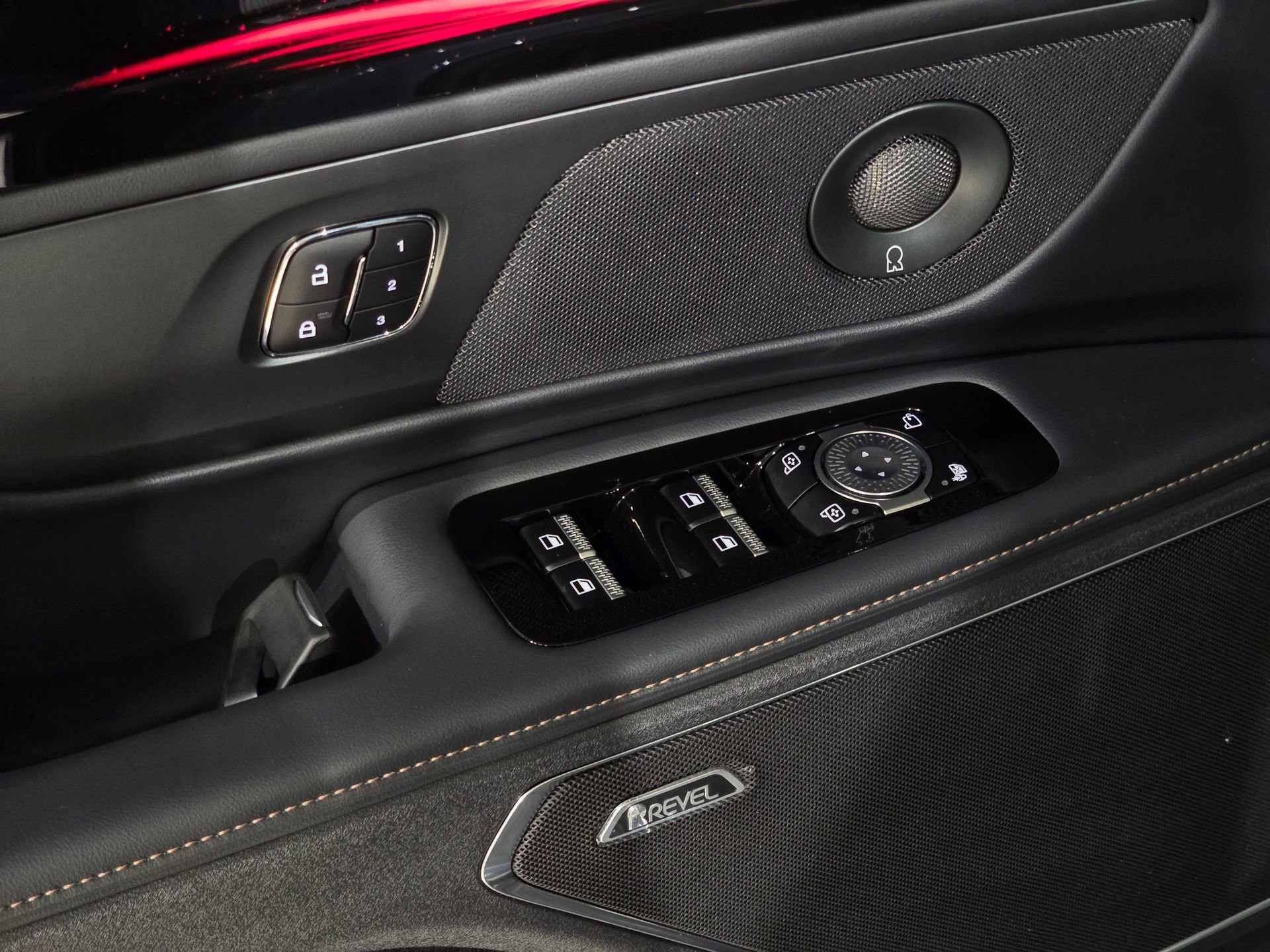 New 2026 Lincoln Nautilus Reserve AWD/4WD image 17