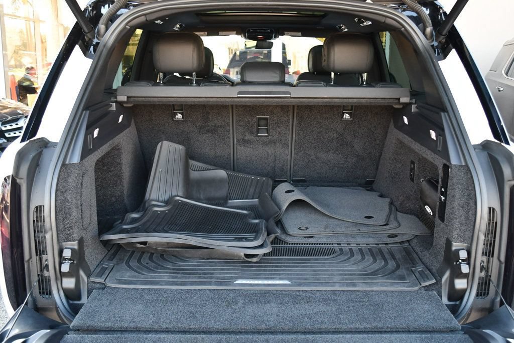 Used 2023 Land Rover Range Rover SE AWD/4WD image 17